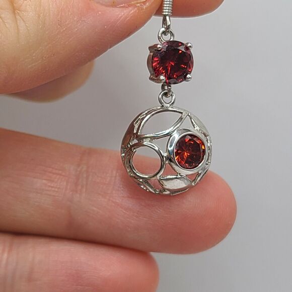 Beautiful Natural Red Garnet Flower Circle Silver Dangle Earrings 1.5" Open Back - Picture 3 of 5